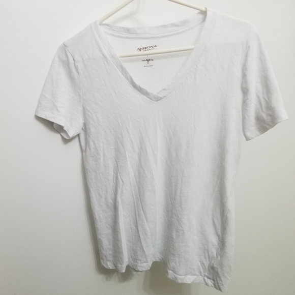Arizona Jean Company Tops - VGUC white Arizona cotton/poly shirt